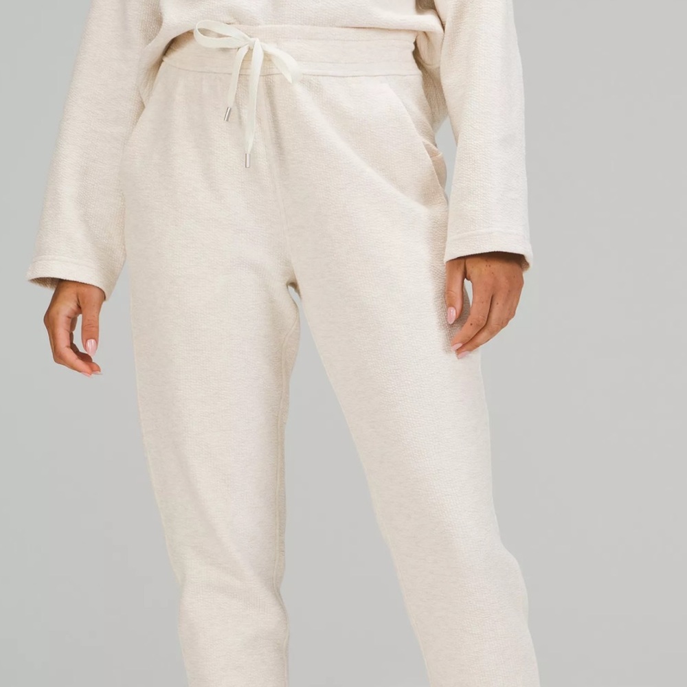 Lululemon opal joggers